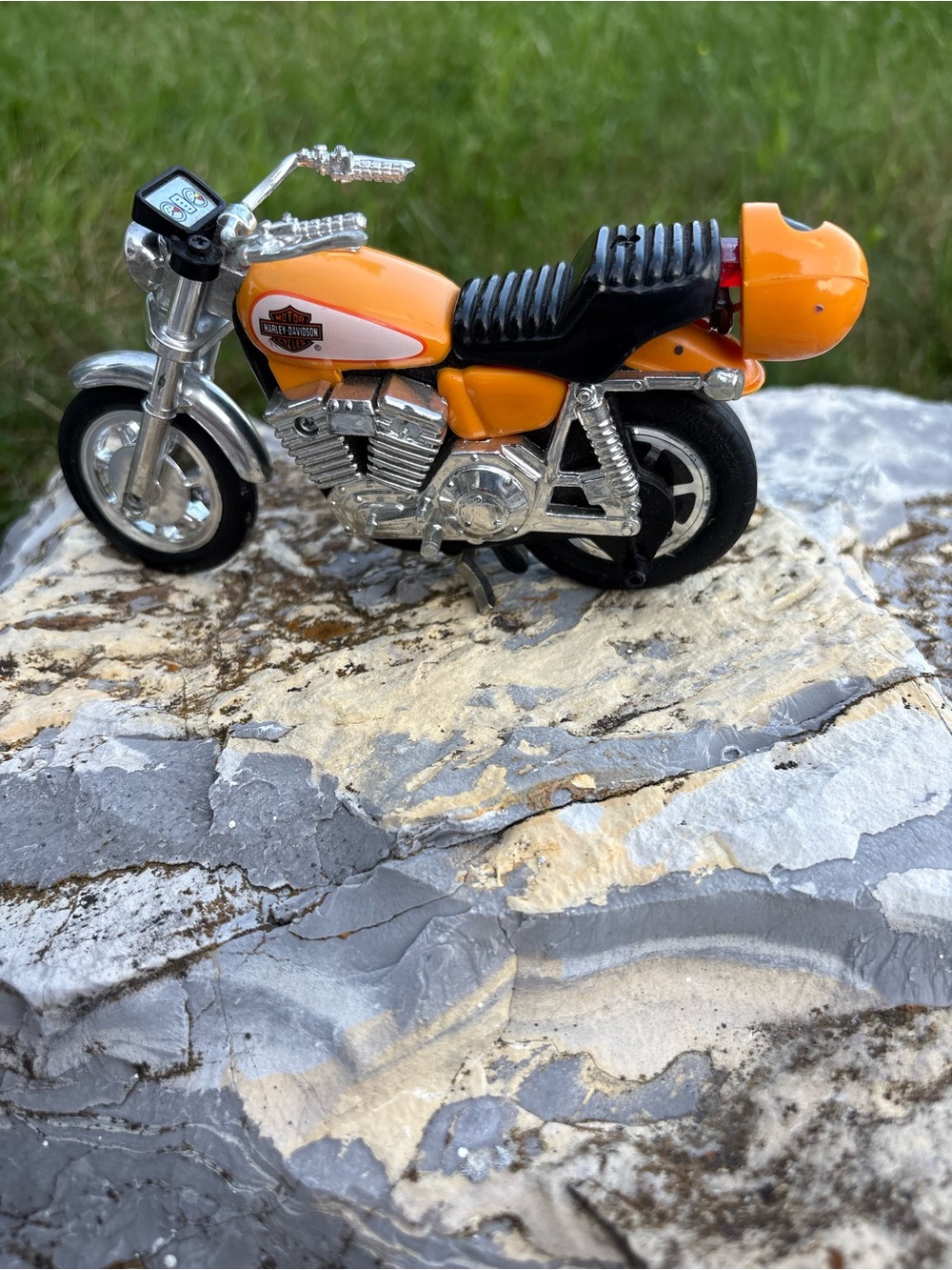 Harley-Davidson Orange Mini Motorcycle Toy Matchbox Vintage Clean Pet/SmokeFree